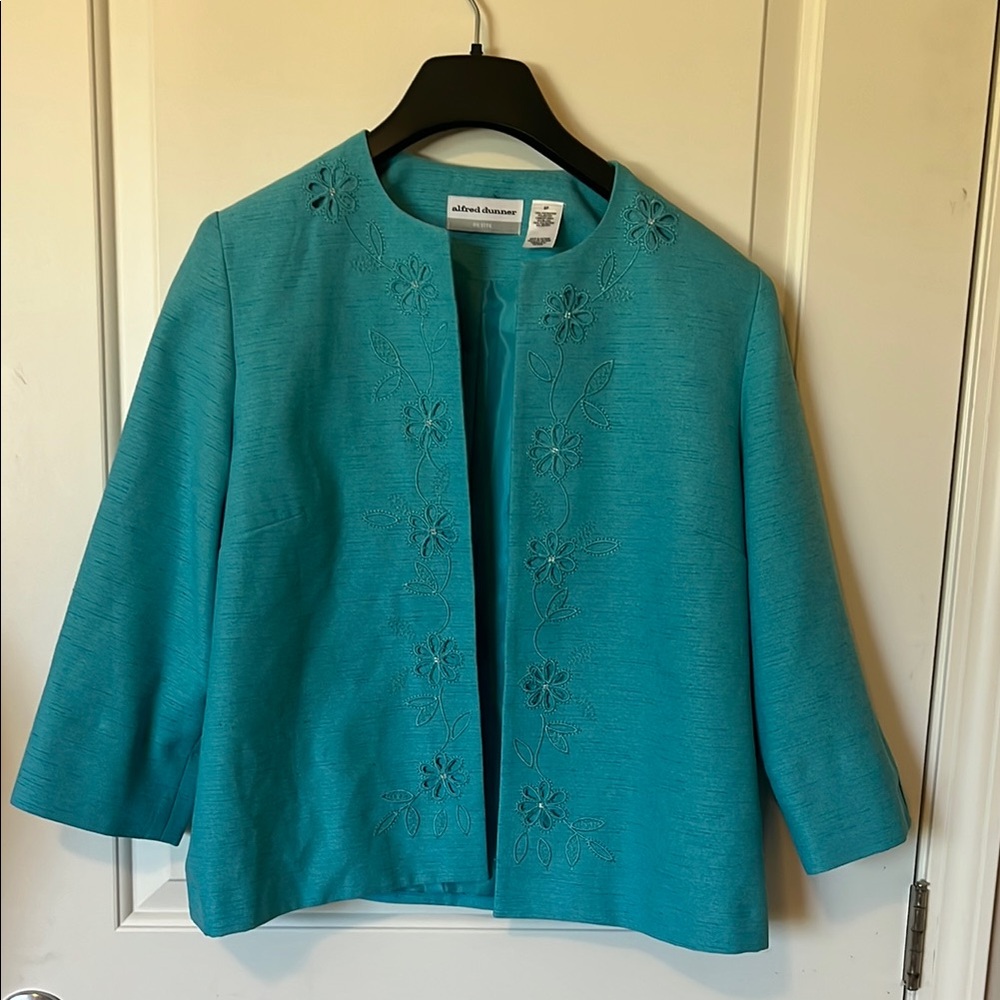 Alfred Dunner turquoise Blue Blazer with Textured Fabric and Cropped Design 8P